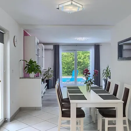 Rea Kapelica Tatil Evi